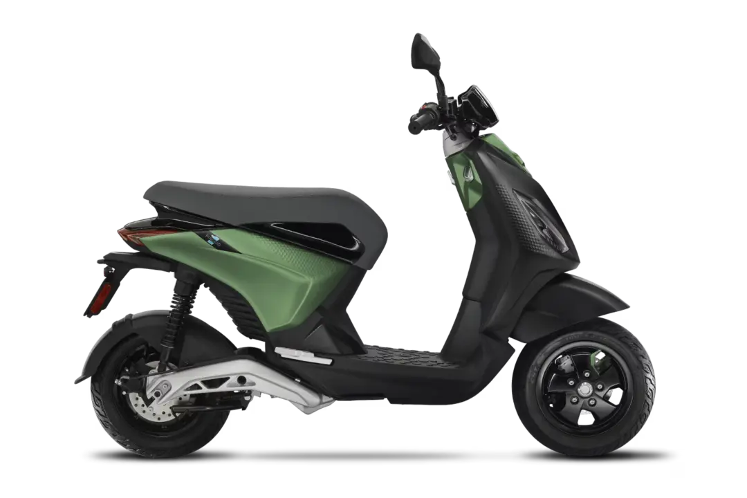 piaggio-1-forest