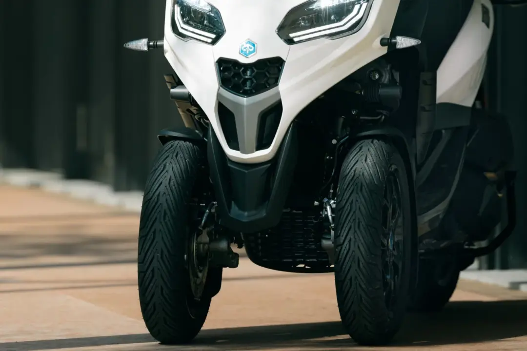 piaggio-mp3-310-1