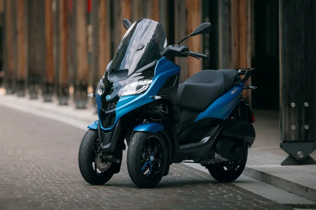 piaggio-mp3-sport-2