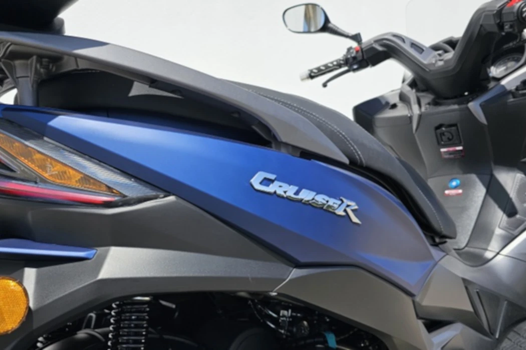 vortex-maxi-scooter-cruiser-125-1